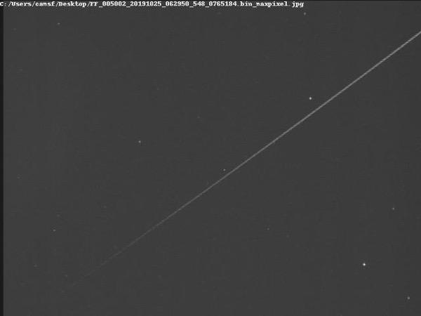 CAMS-FL sees earth-grazing meteoroid with long trail on October 25